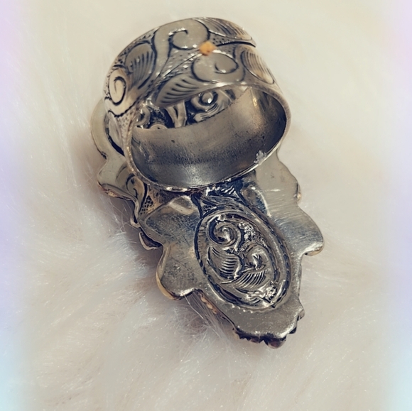 Labradorite Snake 🐍 Carved Handcrafted Tibetan Ring - Picture 2 of 3